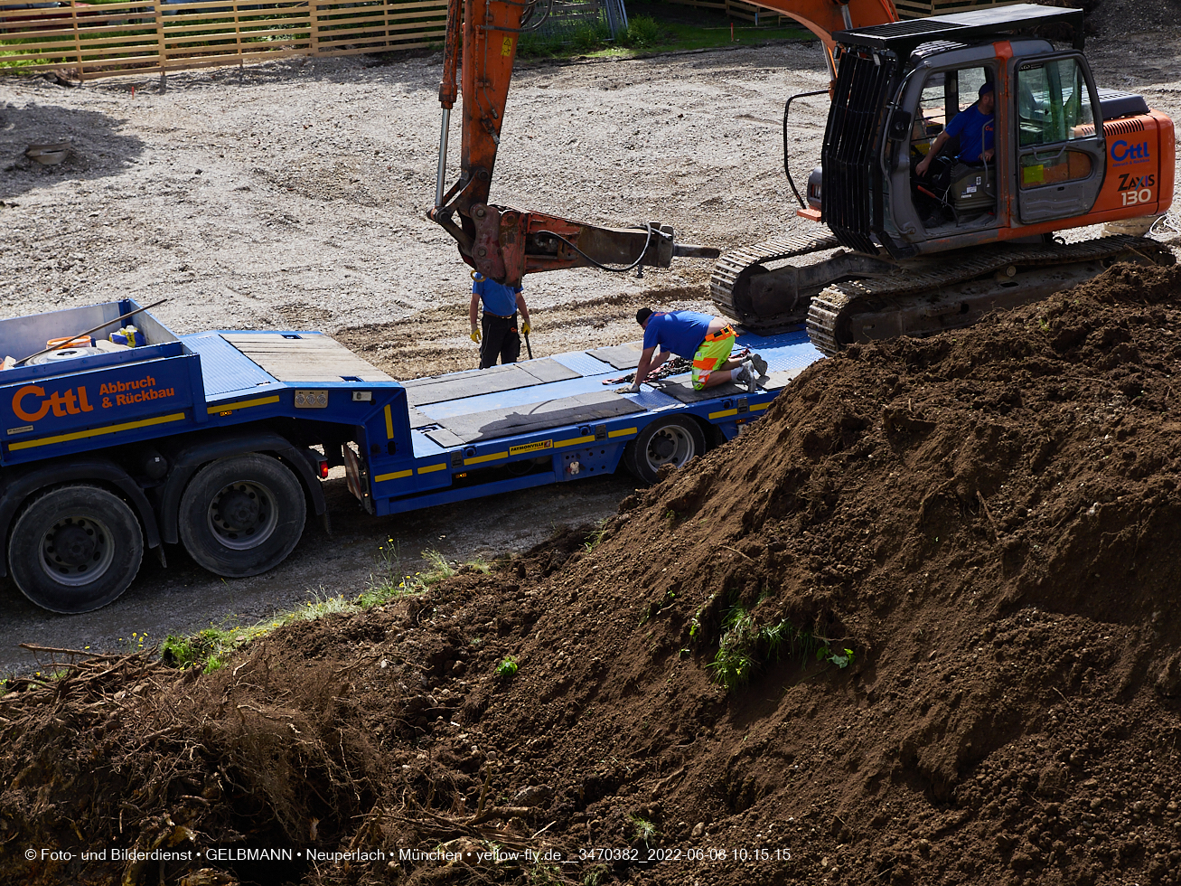 08.06.2022 - Baustelle zur Mütterberatung und Haus für Kinder